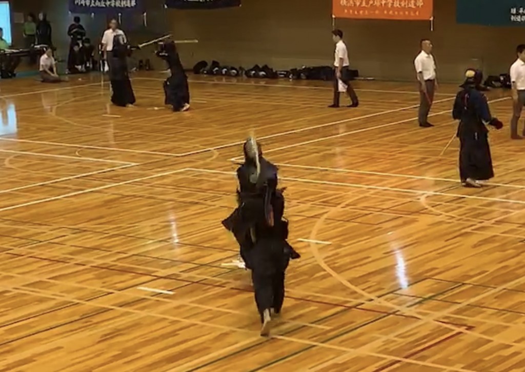 AFFCFEB4-0F05-41A3-B0F7-CF8A8D917AD1